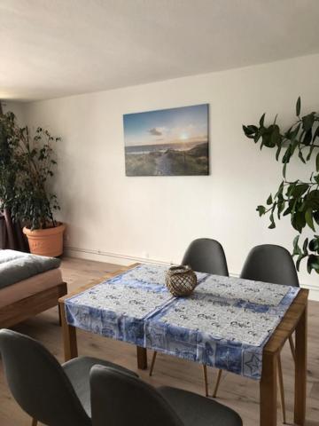 Die Graefin Auf Ruegen - Ferienappartements Parchtitz Экстерьер фото