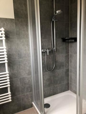 Die Graefin Auf Ruegen - Ferienappartements Parchtitz Экстерьер фото