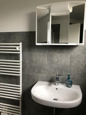 Die Graefin Auf Ruegen - Ferienappartements Parchtitz Экстерьер фото